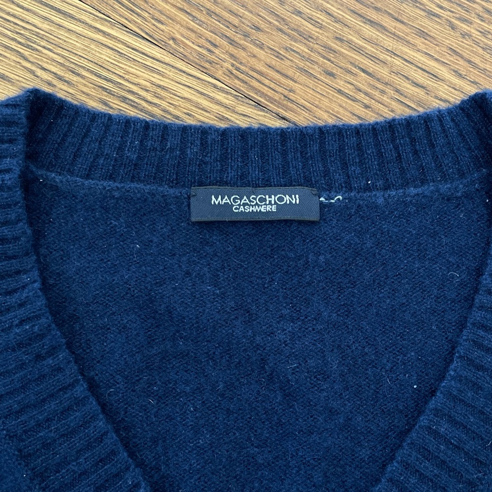 Magaschoni Cashmere V-Neck Sweater